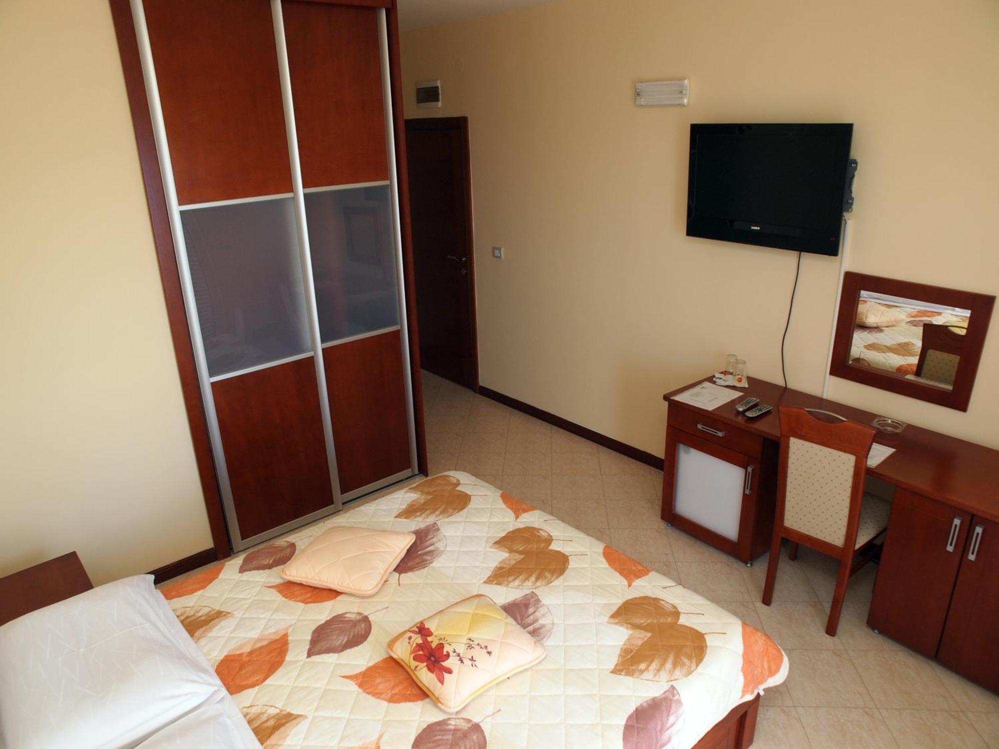 Hotel R يوتجيها الغرفة الصورة