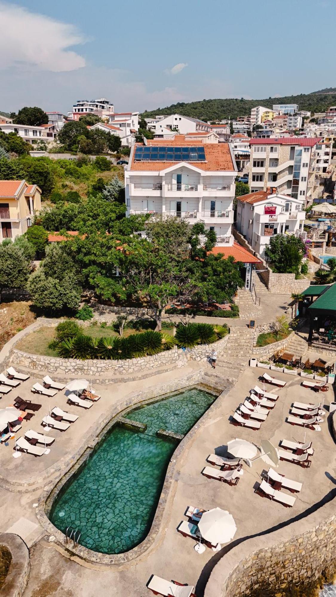 Hotel R يوتجيها المظهر الخارجي الصورة