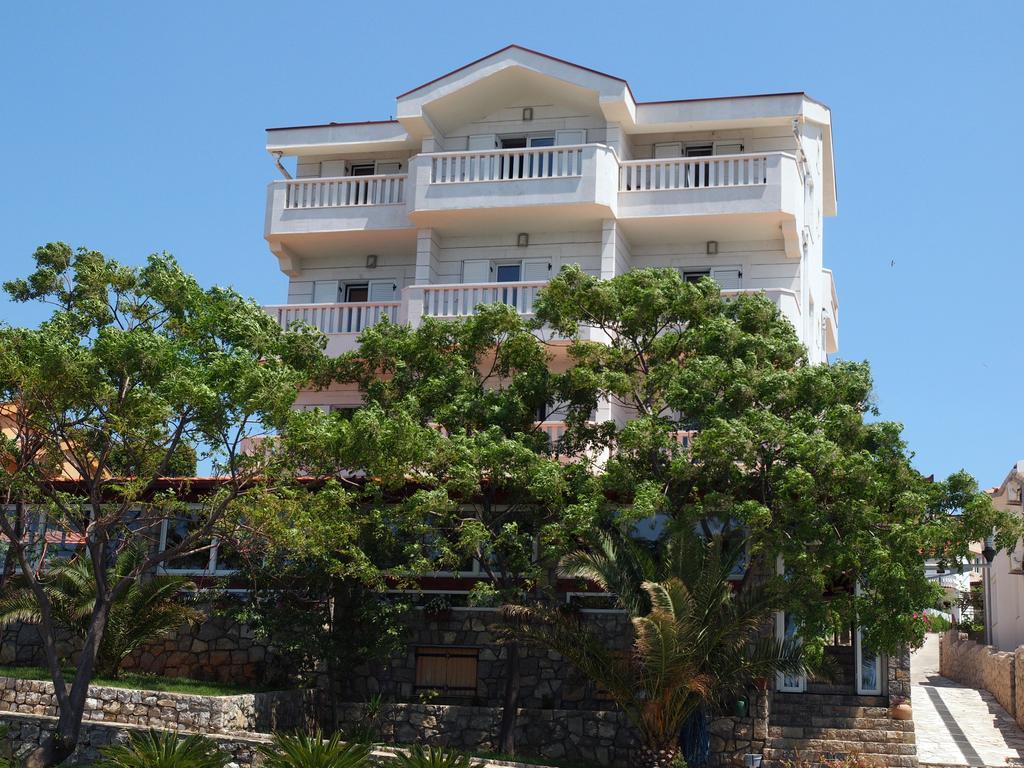 Hotel R يوتجيها المظهر الخارجي الصورة