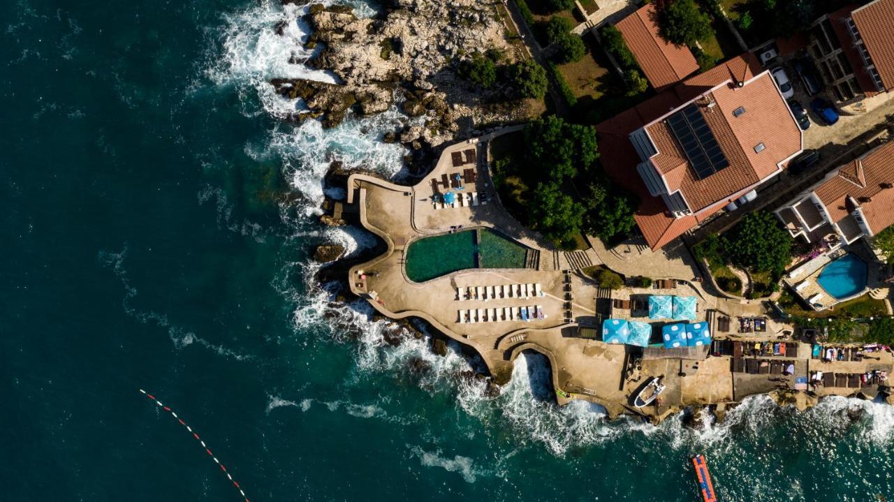 Hotel R يوتجيها المظهر الخارجي الصورة