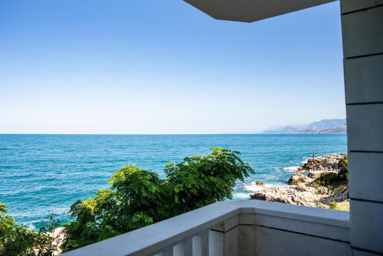 Hotel R يوتجيها المظهر الخارجي الصورة